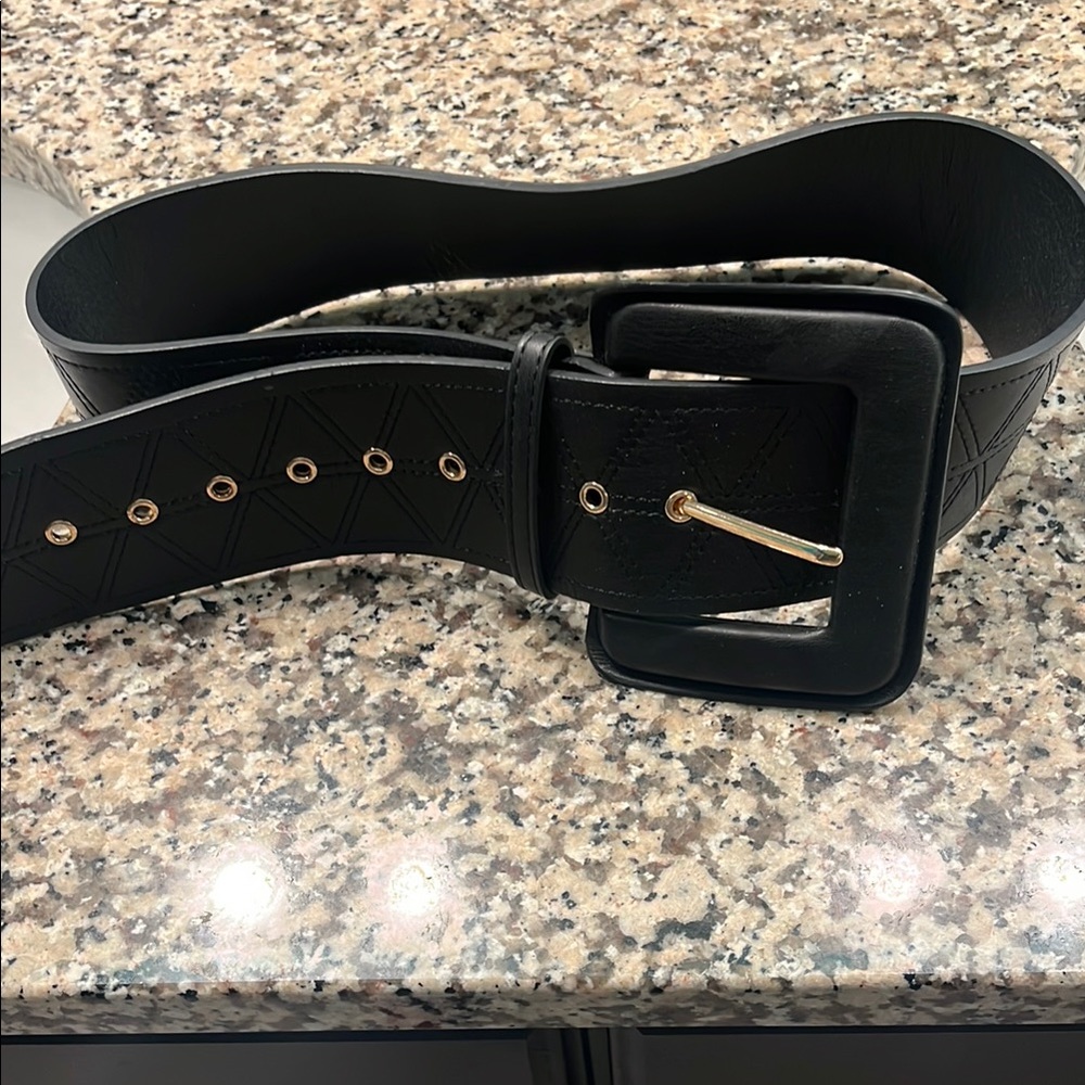 Elegant Black Leather Belt